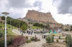 کوه صفه مقصد بسیاری از مسافران نوروزی در اصفهان است