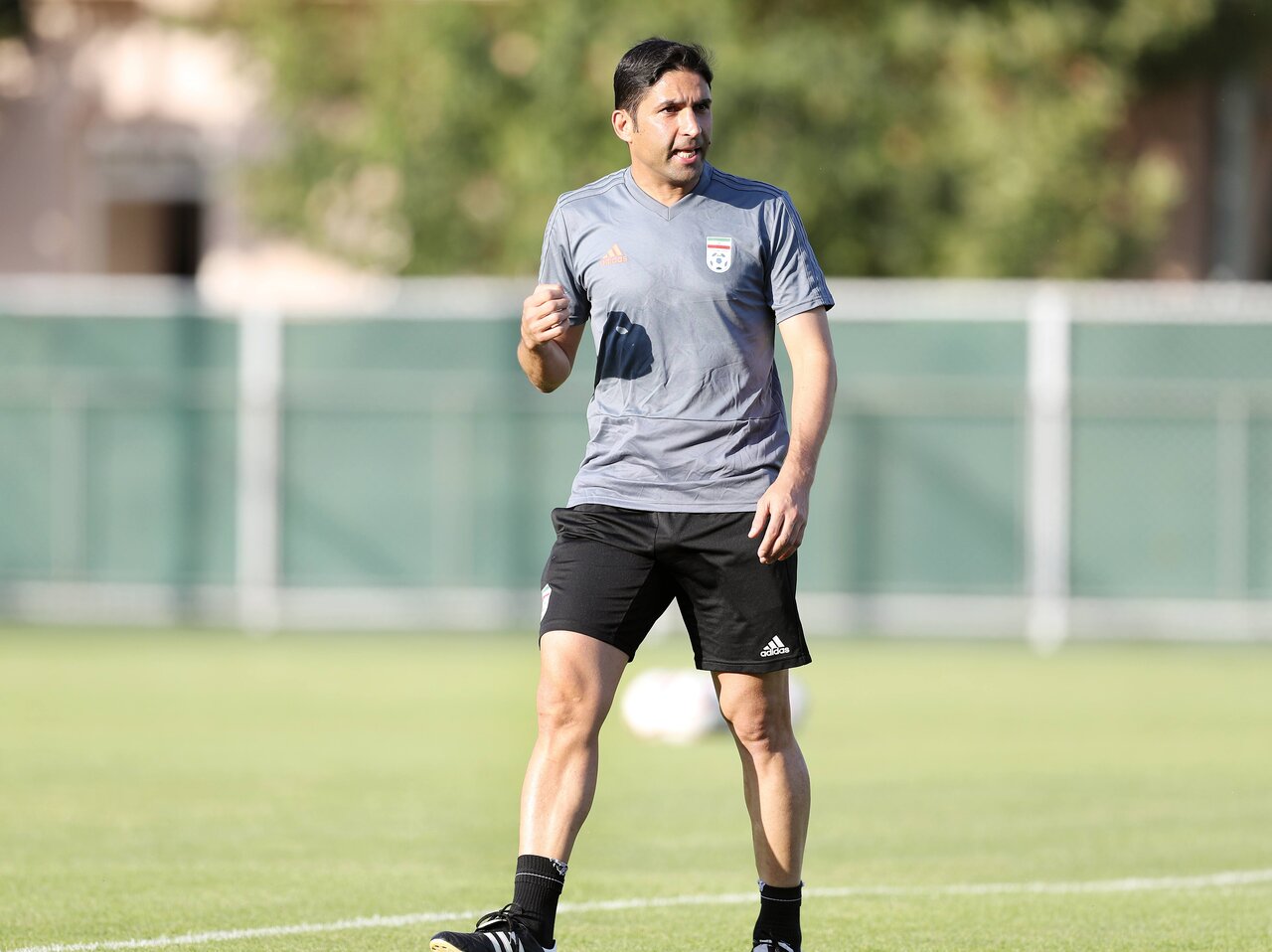 پشتم به مدیران بی‌لیاقت گرم نیست!/ آینده‌ای برای فوتبال ایران نمی‌بینم