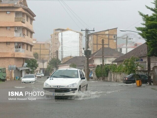 باران شدید مدارس این شهر را تعطیل کرد
