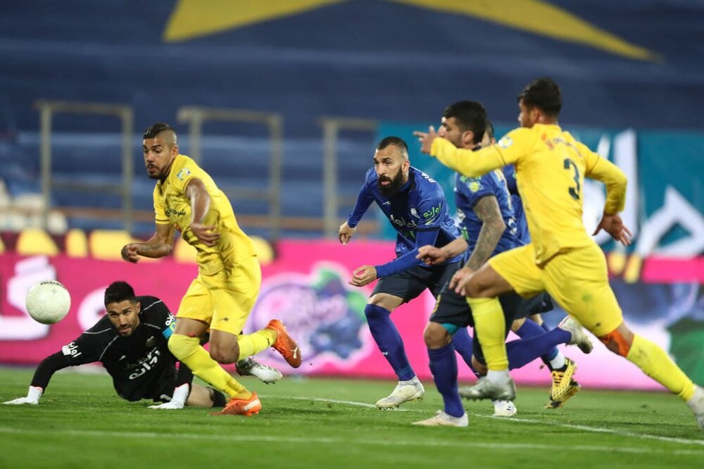 استقلال به دنبال سومین شکار پیاپی/ سپاهان در اندیشه کسب سه امتیاز