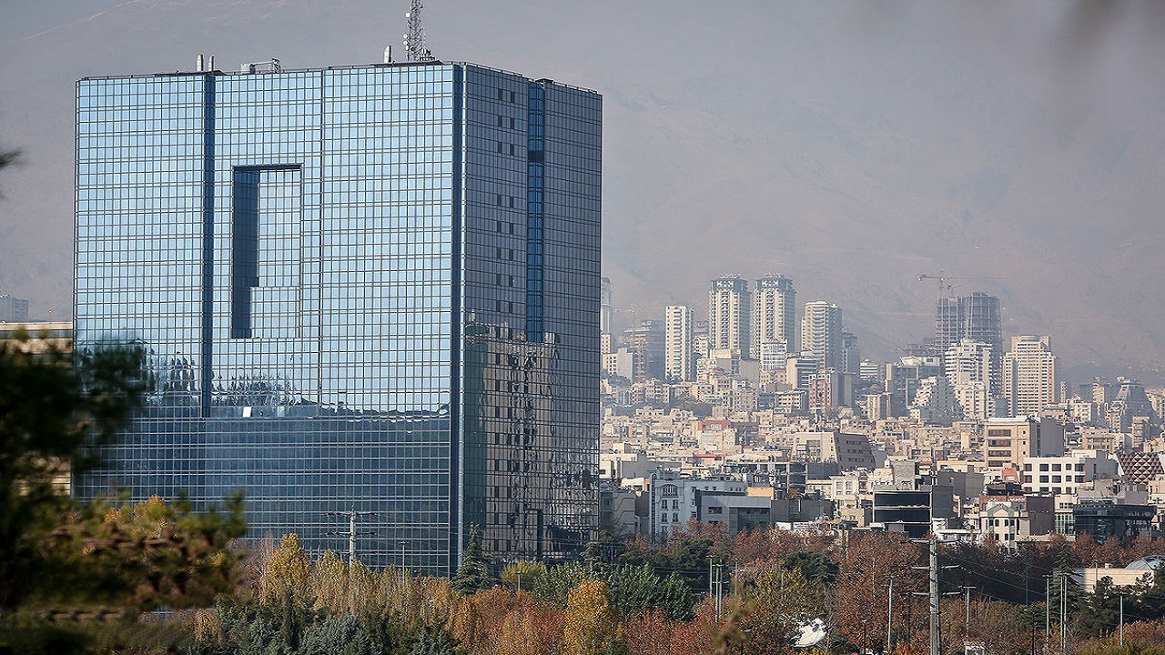 امکان فروش ارز کالای انتهایی زنجیره فولاد و فرآورده نفتی در تالار دوم ارزی فراهم شد