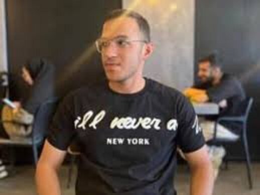 آقای وزیر کشور! آیا این حرفها در مورد جوانی که در اهواز خودسوزی کرد درست است؟/ پاسخ را بیطرفانه، صریح و علنی به مردم بگویید