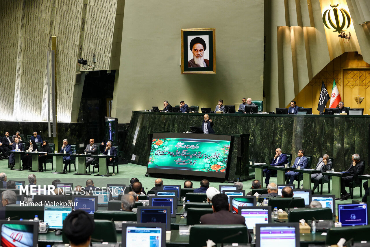 ابتکار نوین مجلس؛ اجرای برنامه هفتم زیر ذره‌بین سالانه نمایندگان