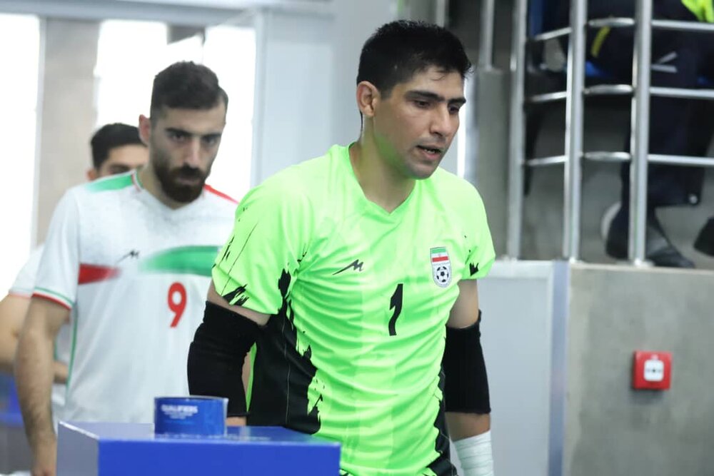 برنامه ویژه ملیپوش فوتسال برای مدال قهرمانیاش/ساخت قابی برای یک شهید