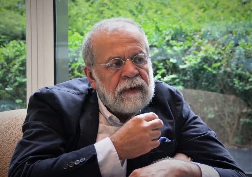 دباشی: تکثر، ویژگی هویت و فرهنگ ایرانی است / شهریار نه شخص که شخصیت و نه مرد و نه زن است/ فرهنگ سیاسی ما نه صرفاً «ایرانشهری» بلکه فرهنگی است