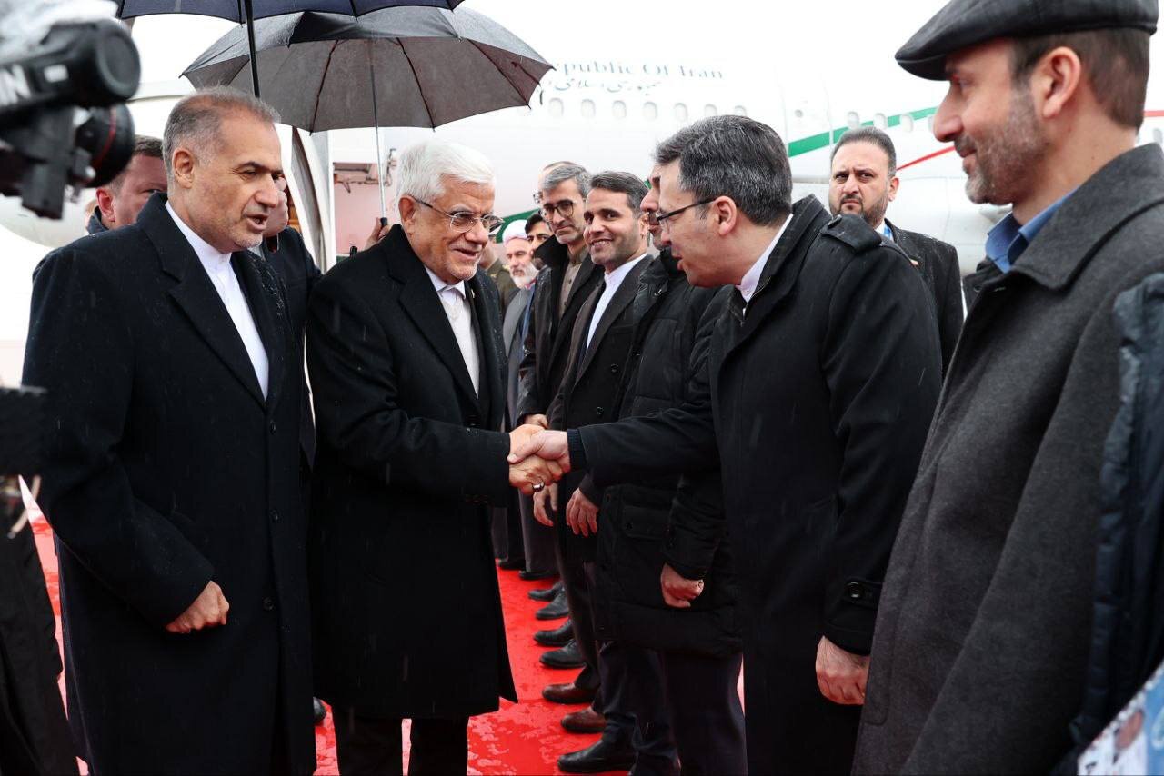 عارف وارد مسکو شد