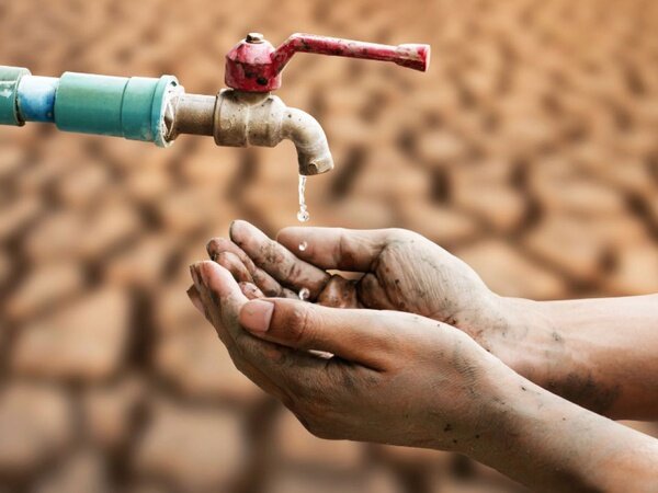 یک فعال حوزه آب: وضعیت منابع آبی بسیار نگران کننده است / تبخیر سالانه آب در ایران ۲۱۰۰ میلی‌متر است / اگر امروز چاره‌ای اندیشه نشود، فردا خیلی دیر است