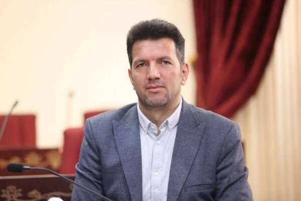 بازگشت یک ورزشکار دیگر به ایران/ نصیری می تواند برای ایران پارو بزند