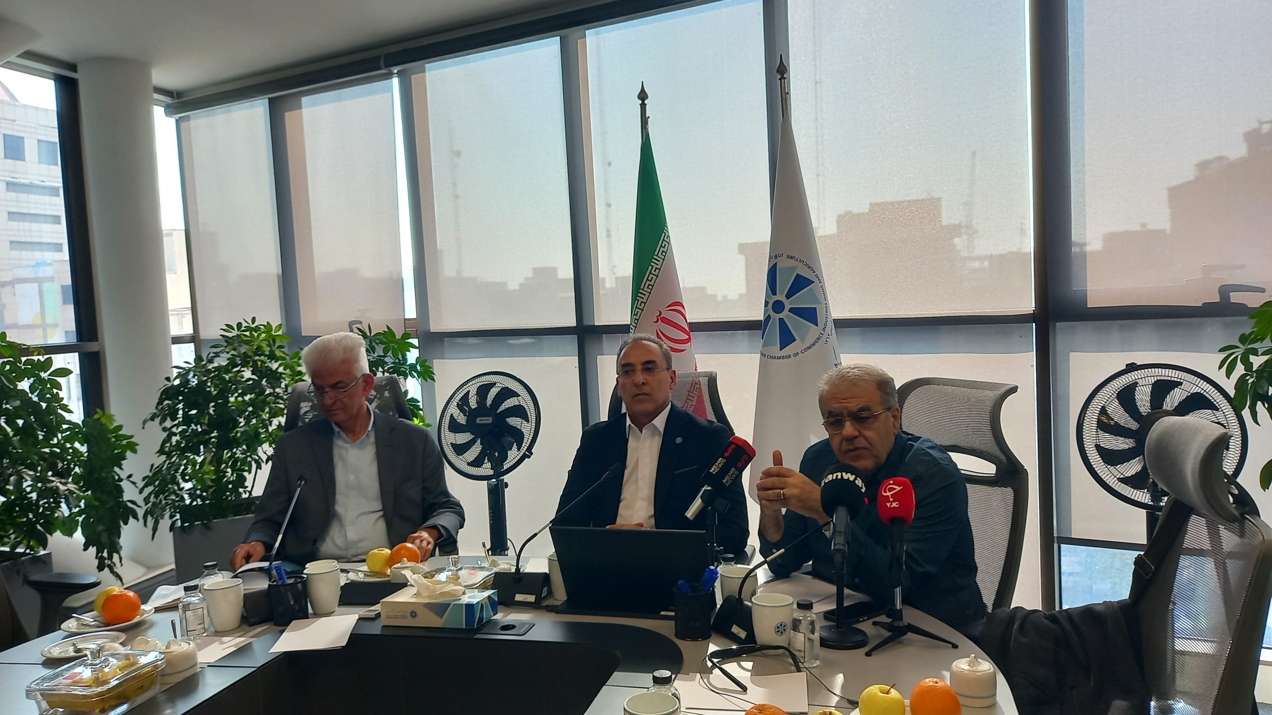 حذف «امضاهای طلایی» و ضرورت «نهضت رفع مداخله» راهکار توسعه حملونقل کشور+ فیلم