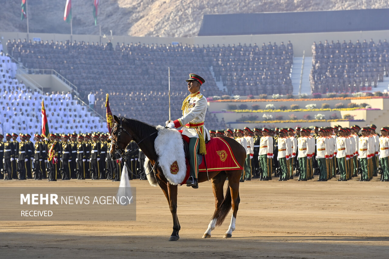 رژه نیروهای مسلح عمان در روز ملی عمان