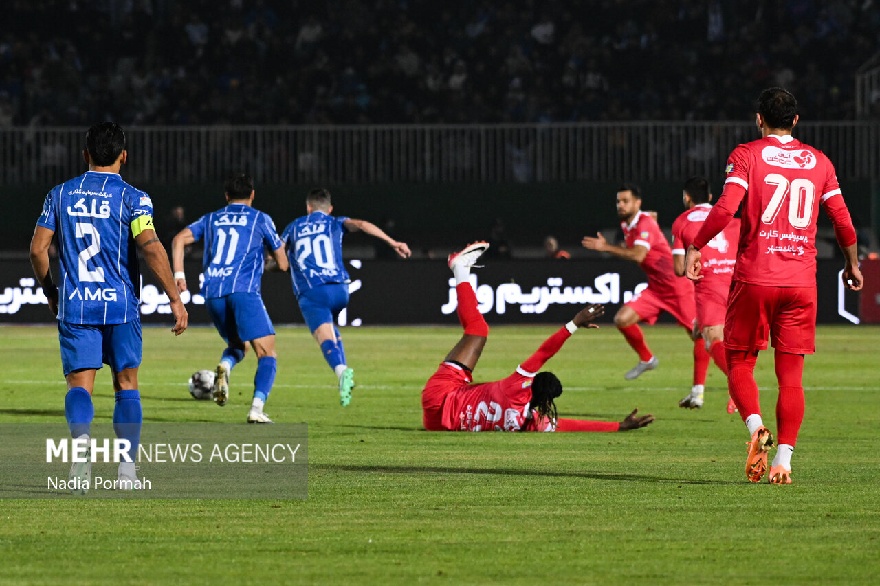 قلعه‌نویی هم نمی‌توانست این گروه را انتخاب کند/ دربی را کوچک کرده‌اند!