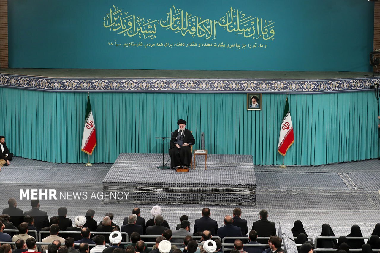 رئیسجمهور آمریکا به دلیل خسارات و تهمتی که به ملت ایران زد مجرم است