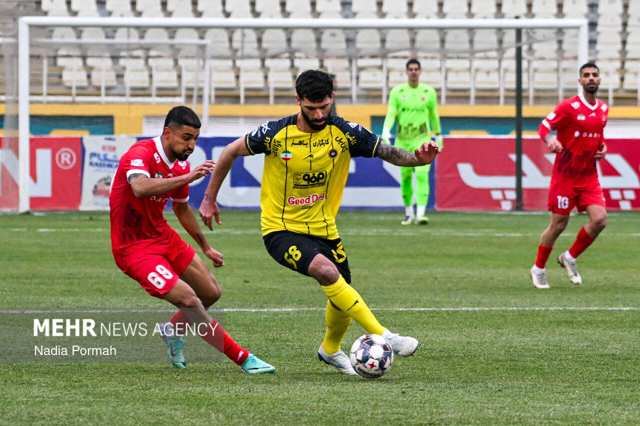 سطح فنی بازیکنان داخلی نگرانکننده است/ پرسپولیس تاکتیک خاصی ندارد!