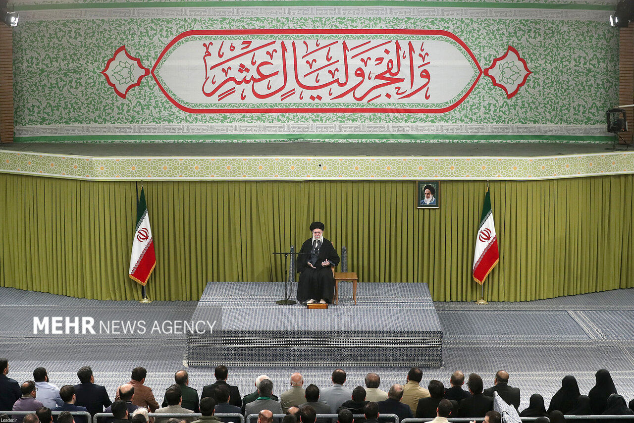 رهبر انقلاب: اگر جنگی راه بیندازند این بار جنگ منطقه‌ای خواهد بود