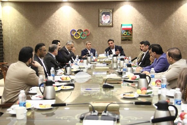 احسان حدادی: مجوز برگزاری مسابقات دو فقط در اختیار فدراسیون است