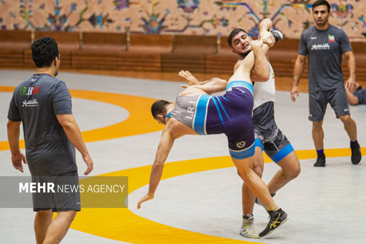 اسامی کشتی گیران دعوت شده به تیم ملی آزاد مشخص شد