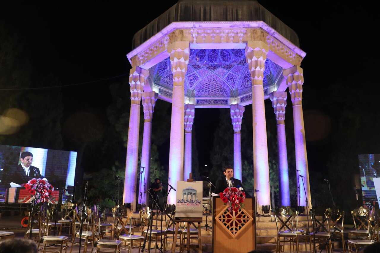 استفاده از هوش مصنوعی برای صیانت و ترویج میراث ادبی ایران