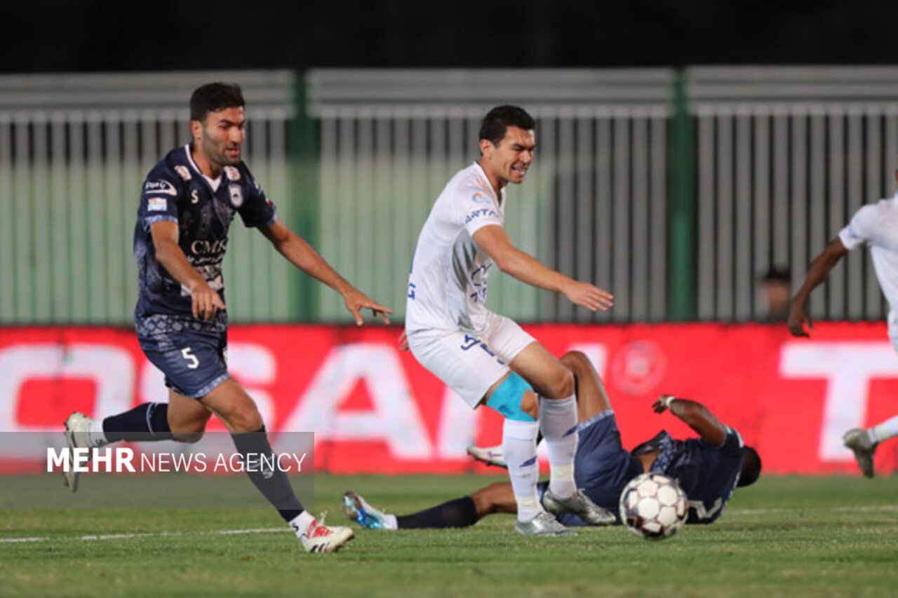 اعتماد ساپینتو به دو بازیکن/ ثبات در خط دفاعی استقلال شکل گرفت