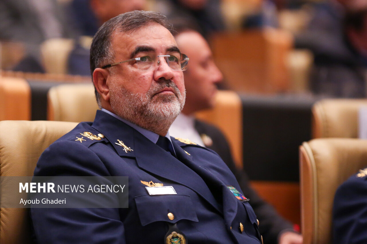 امیر واحدی: دشمن در جنگ شناختی به‌دنبال تضعیف انگیزه نیروهای مسلح است