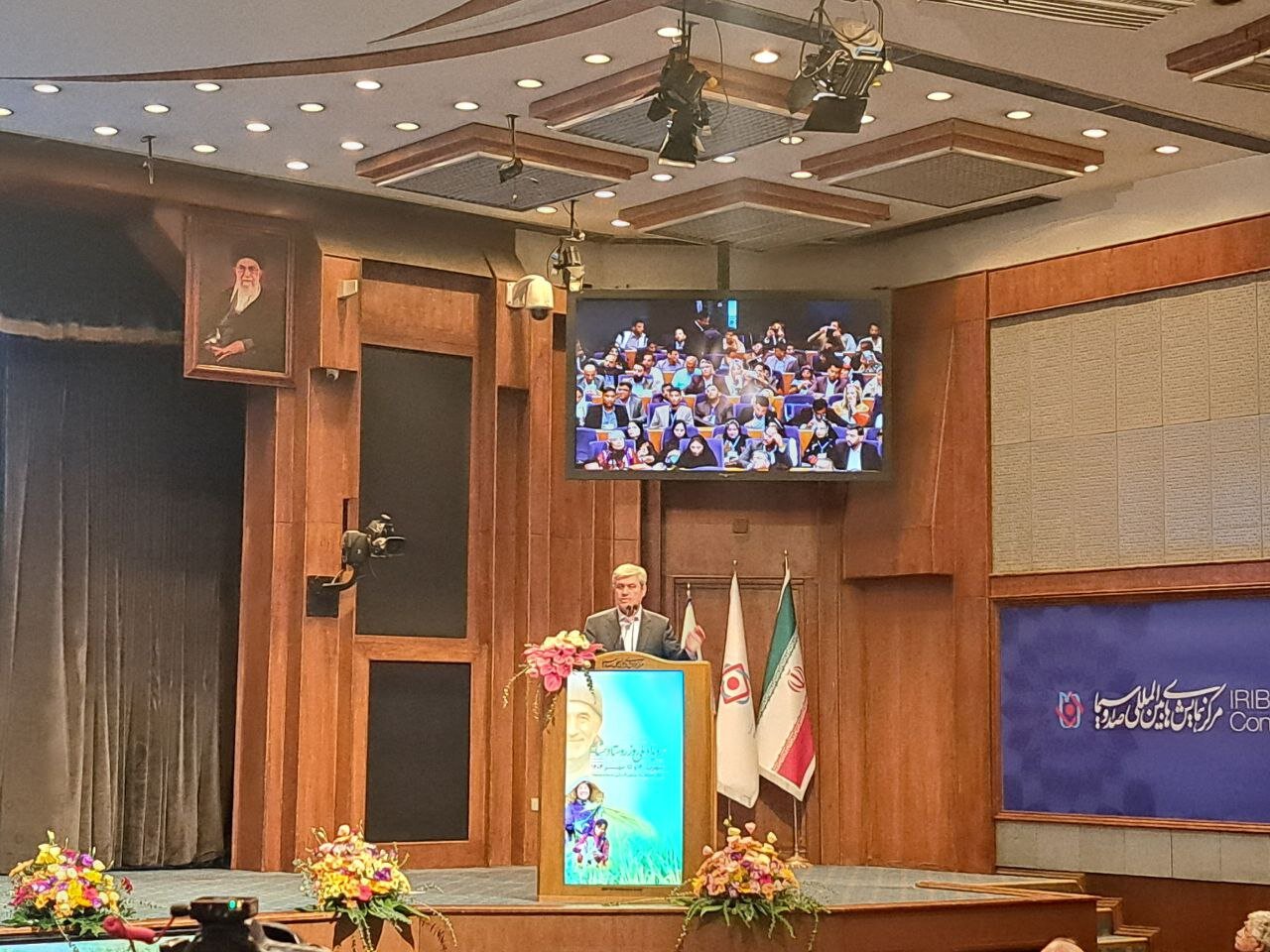 تاجگردون: پایه ساختار توسعه از روستاها به وجود میآید