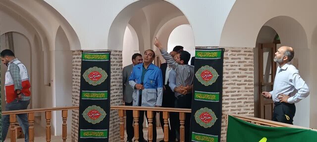 ترک خوردن بناهای تاریخی زواره در زلزله بامداد امروز