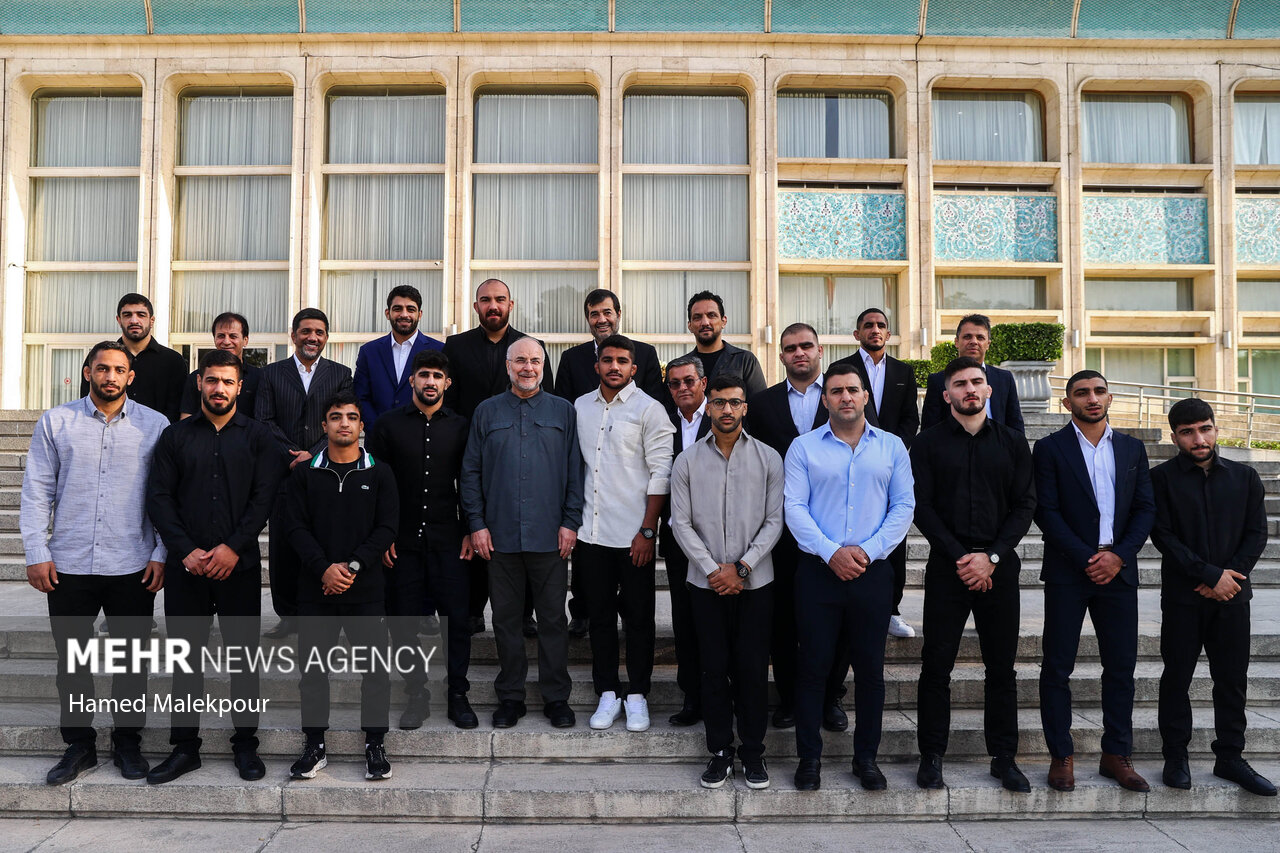 تقدیر از مدالآوران، کادر فنی و مسئولان تیمهای ملی کشتی آزاد و فرنگی