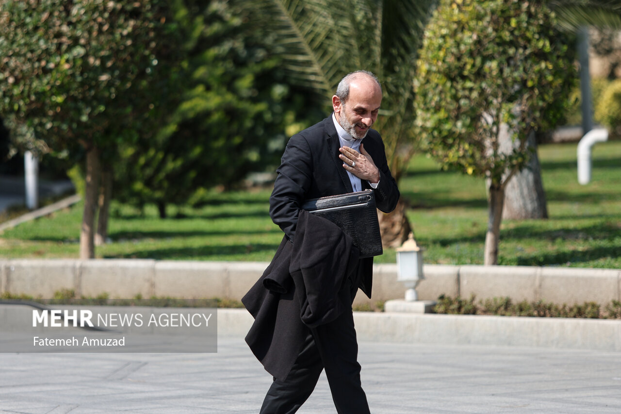 جبلی: حق پخش مسابقات ورزشی بر اساس جدول پیشنهادی فدراسیونهاست+ فیلم