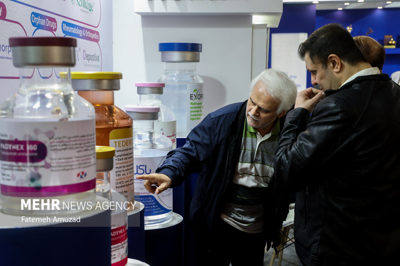 حضور محصولات نوآورانه جهانی در نمایشگاه نانو ۱۴۰۴