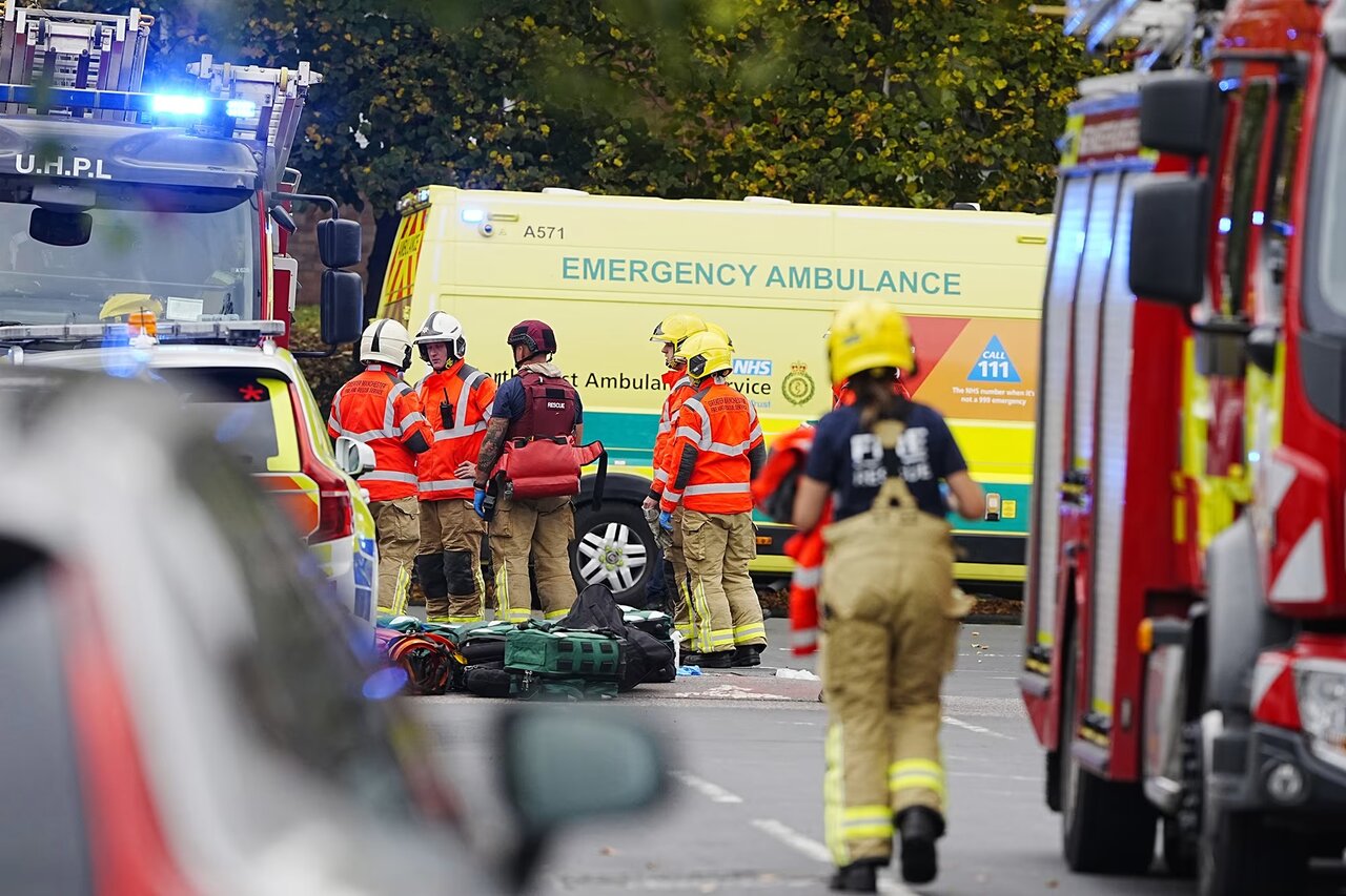 حمله با خودرو و چاقو در کنیسه‌ای در منچسترِ انگلیس