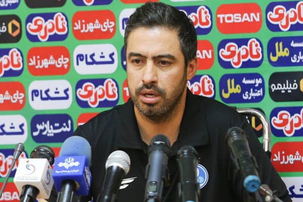 حیدری: در ۳۰ دقیقه آخر استقلال واقعی بودیم/ همه تیم‌ها بد عمل کرده‌اند