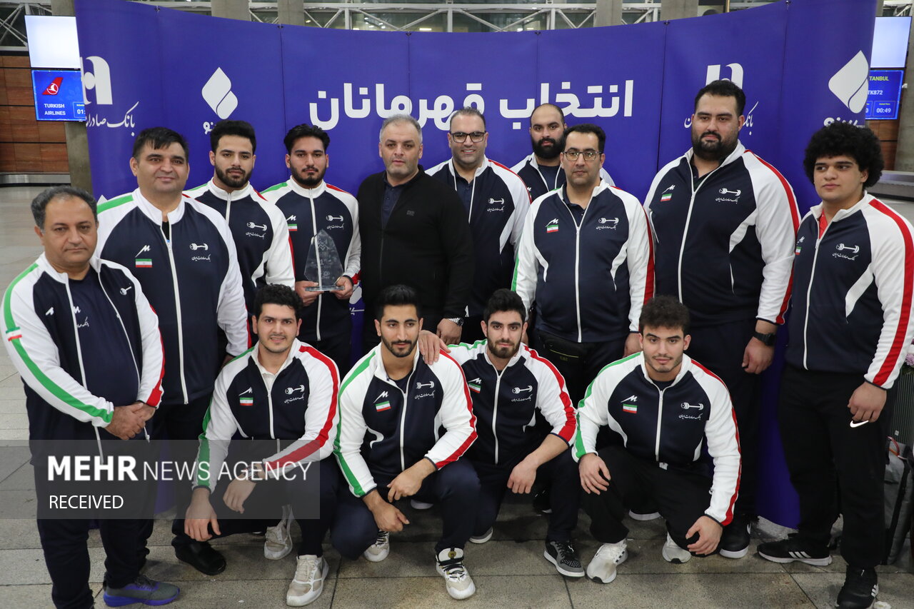 دو چهره متفاوت تیم ملی وزنه‌برداری/ امیدواری به یک نسل و هشدار مهم