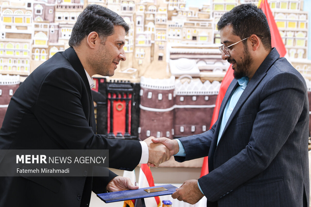 دیدار معاون بینالملل بسیج و مسئول سازمان بسیج رسانه با سفیر یمن