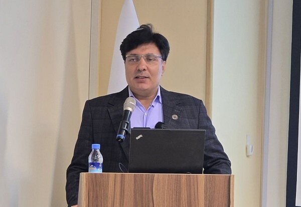 سامانه هوش مصنوعی برای گفتوگو با مشاهیر ایران راهاندازی میشود