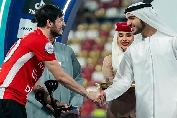 سردار آزمون از لیست شباب الاهلی خارج می‌شود؟