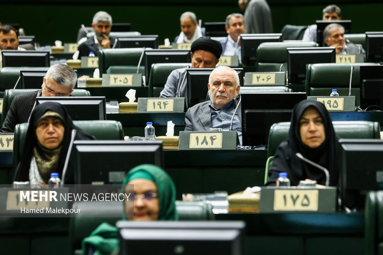 سوال از وزیر آموزشوپرورش درباره نحوه استخدام معلمان اعلام وصول شد