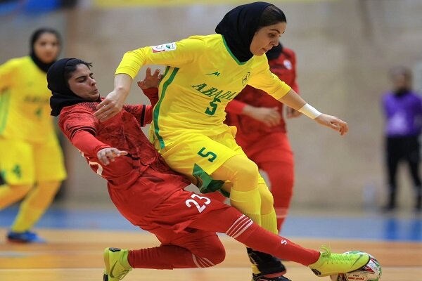 «شوی تبلیغاتی» با نام حمایت باشگاه‌ها از فوتسال زنان/ همه طلبکار هستند