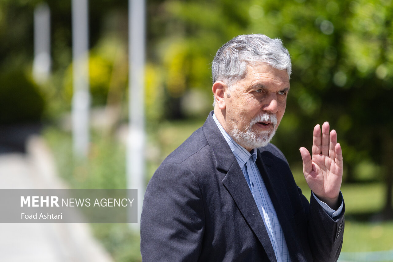 صالحی: اخبار خوب واردات کاغذ به زودی اعلام می‌شود