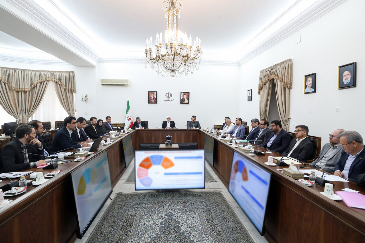 عارف: فناوری‌های کلاسیک دیگر پاسخگوی نیازهای کشور نیست