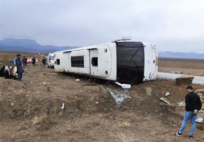 علت سقوط اتوبوس به ته دره در فیروزکوه مشخص شد/ آمار فوتی و مصدومان حادثه