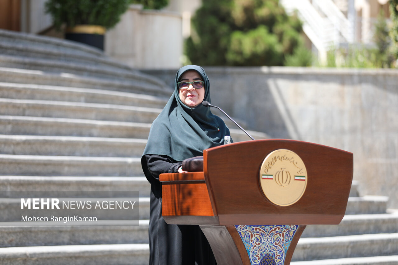 مهاجرانی: راهبرد توسعه همکاری با کشورهای همسایه برای دولت اهمیت دارد