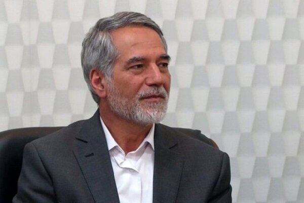 ناظمی اردکانی: احزاب با تربیت نیرو و داشتن برنامه از مردم رای می‌گیرند