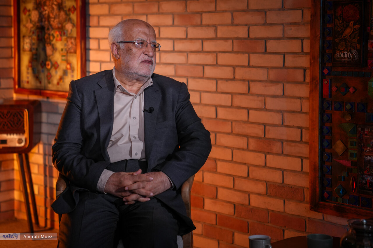 ناگفته‌های نفر دوم وزارت ارشاد/ از شب‌های شعر گوته تا حکم باهنر/ اختلاف با وزیر آموزش و پرورش و همکاری با موشکی سپاه