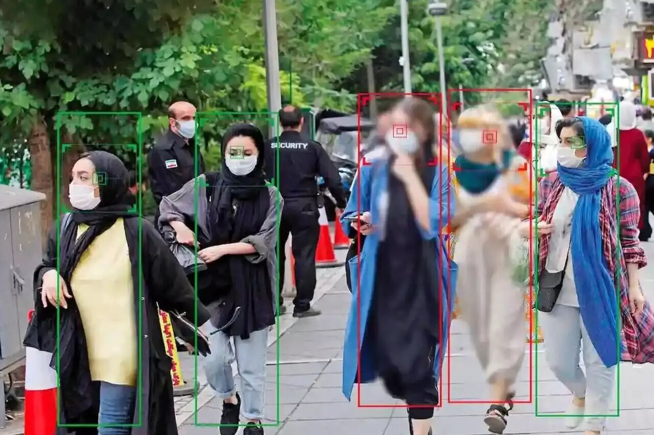 نماینده خرمآباد: حجاب با اجبار ماندگار نمیشود/ اولویت نخست نظام حجاب نیست