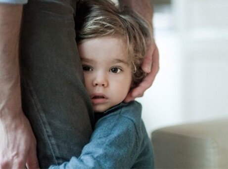 والدین باید برای آرامش کودکان خود چه کارهایی انجام دهند؟