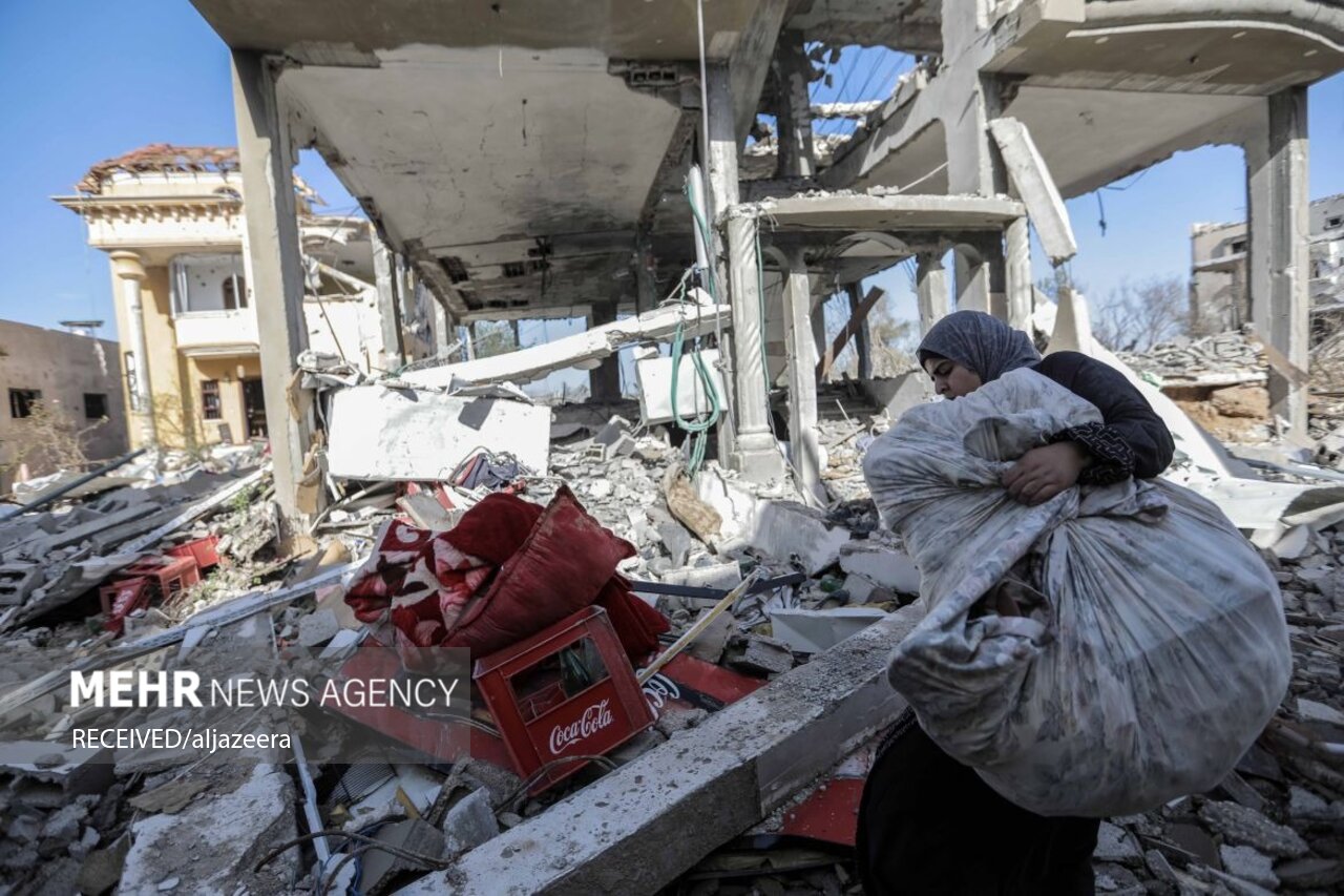 ویرانیهای گسترده در خانیونس؛ انباشت صدها هزار تُن زباله و آوار