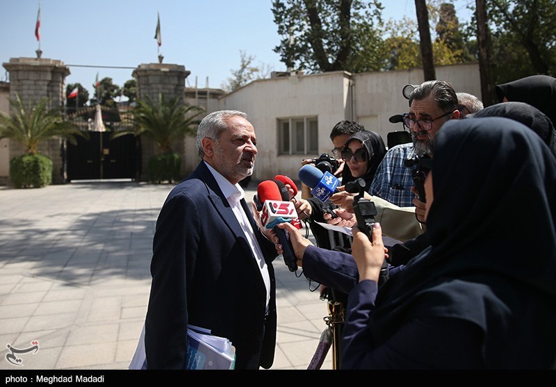 کاظمی: بخشنامههای طرح توزیع شیر در مدارس ابلاغ شد