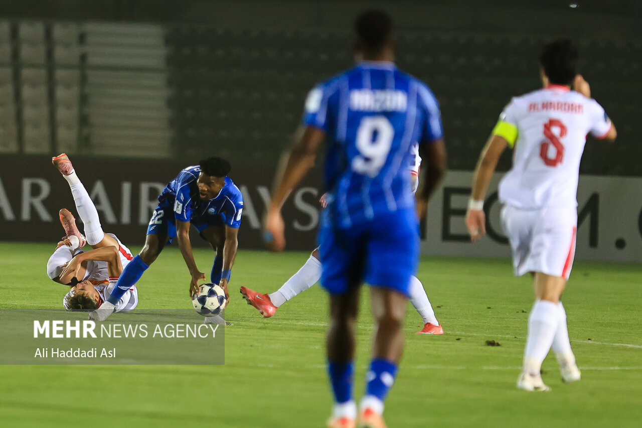 یک دلال بازیکن مصدوم به استقلال انداخت/ مسئولان اسیر فضای مجازی شدند